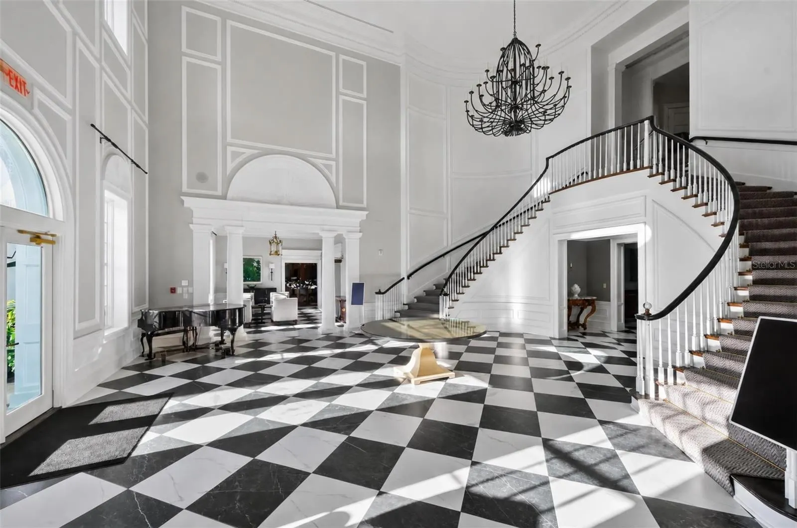 226 SAINT JAMES PARK