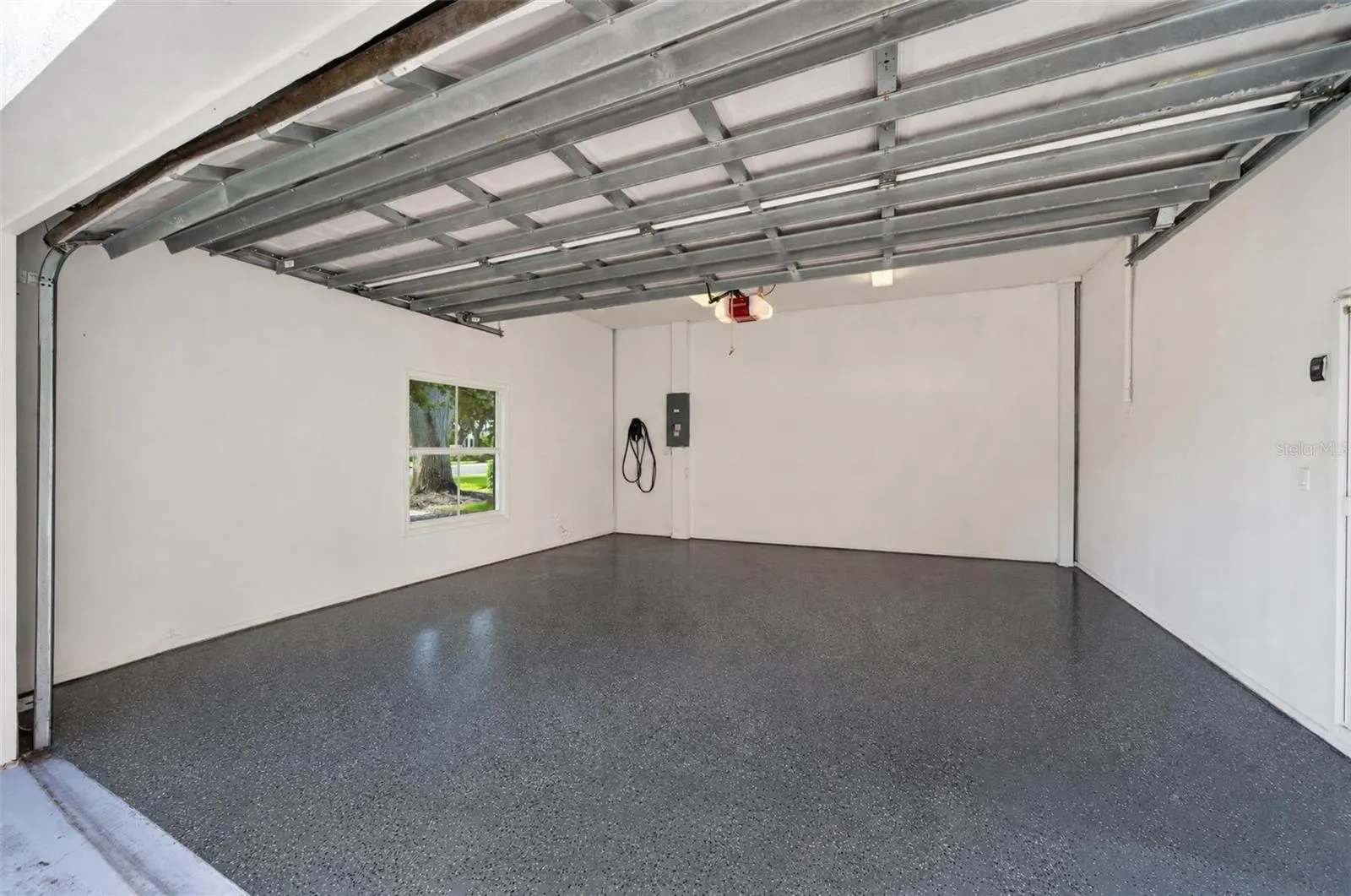 226 SAINT JAMES PARK