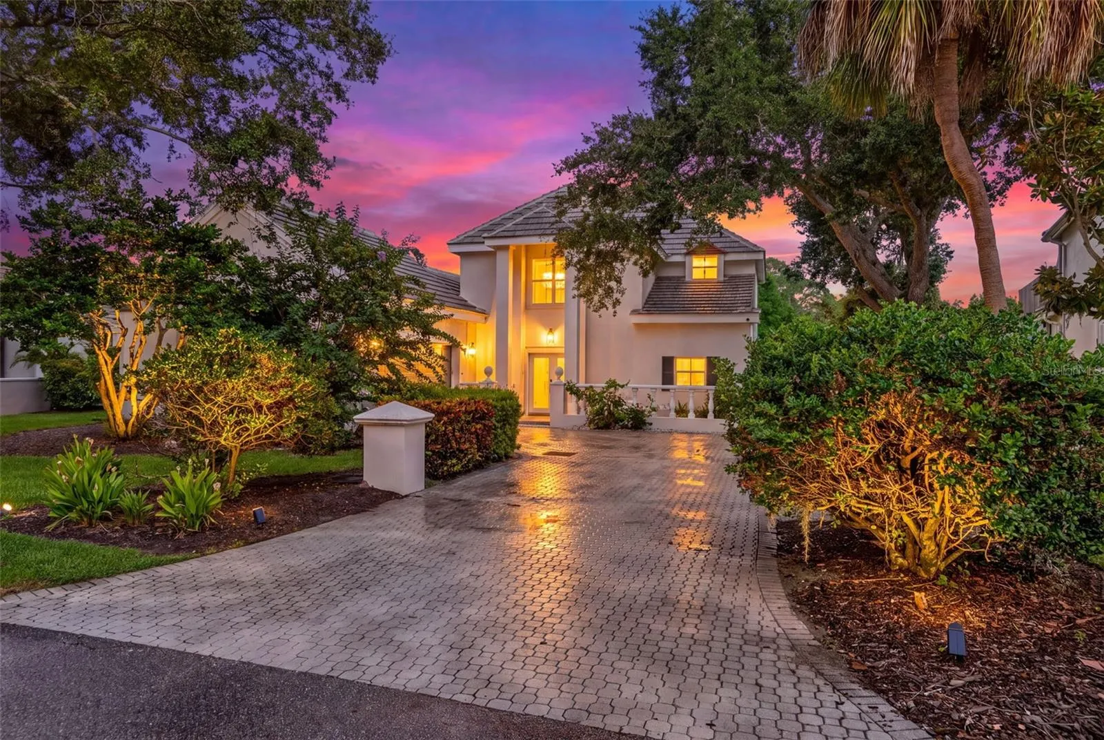 226 SAINT JAMES PARK