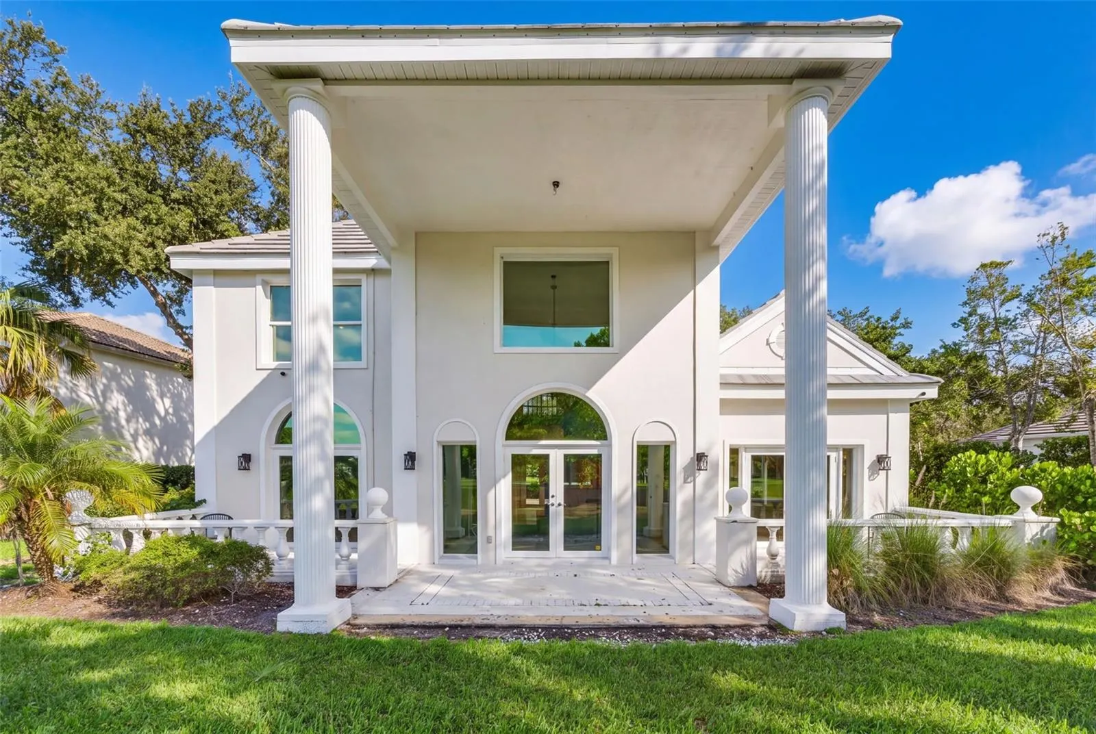 226 SAINT JAMES PARK