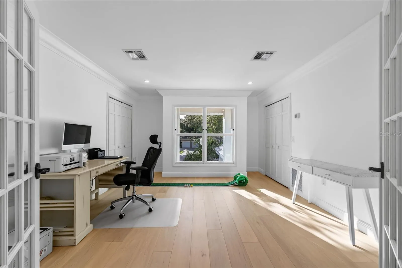 226 SAINT JAMES PARK