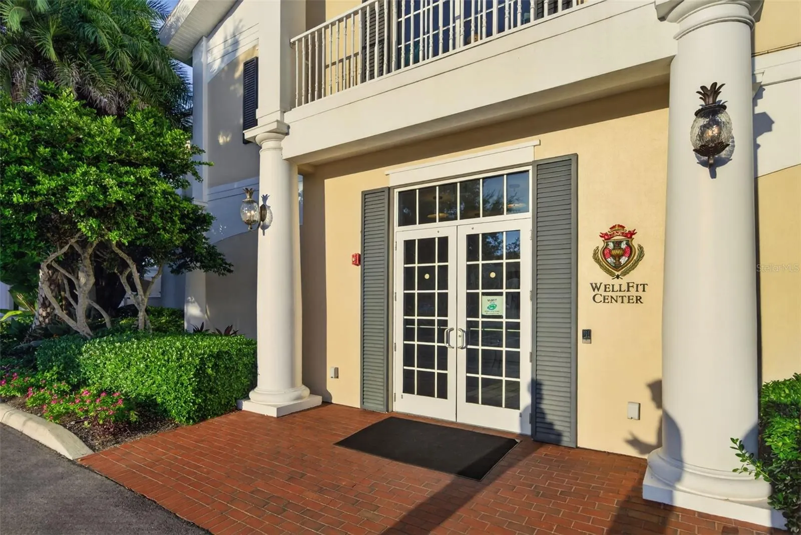 226 SAINT JAMES PARK