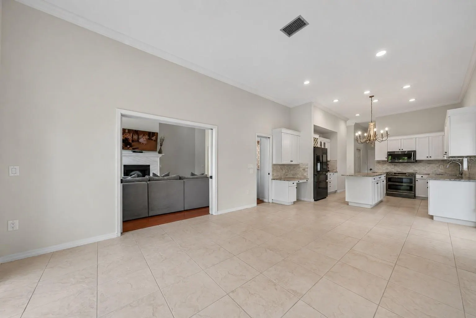 226 SAINT JAMES PARK