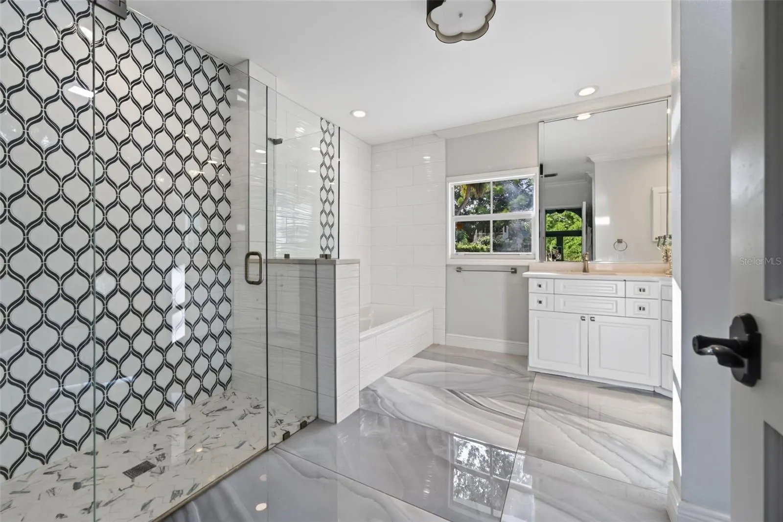 226 SAINT JAMES PARK