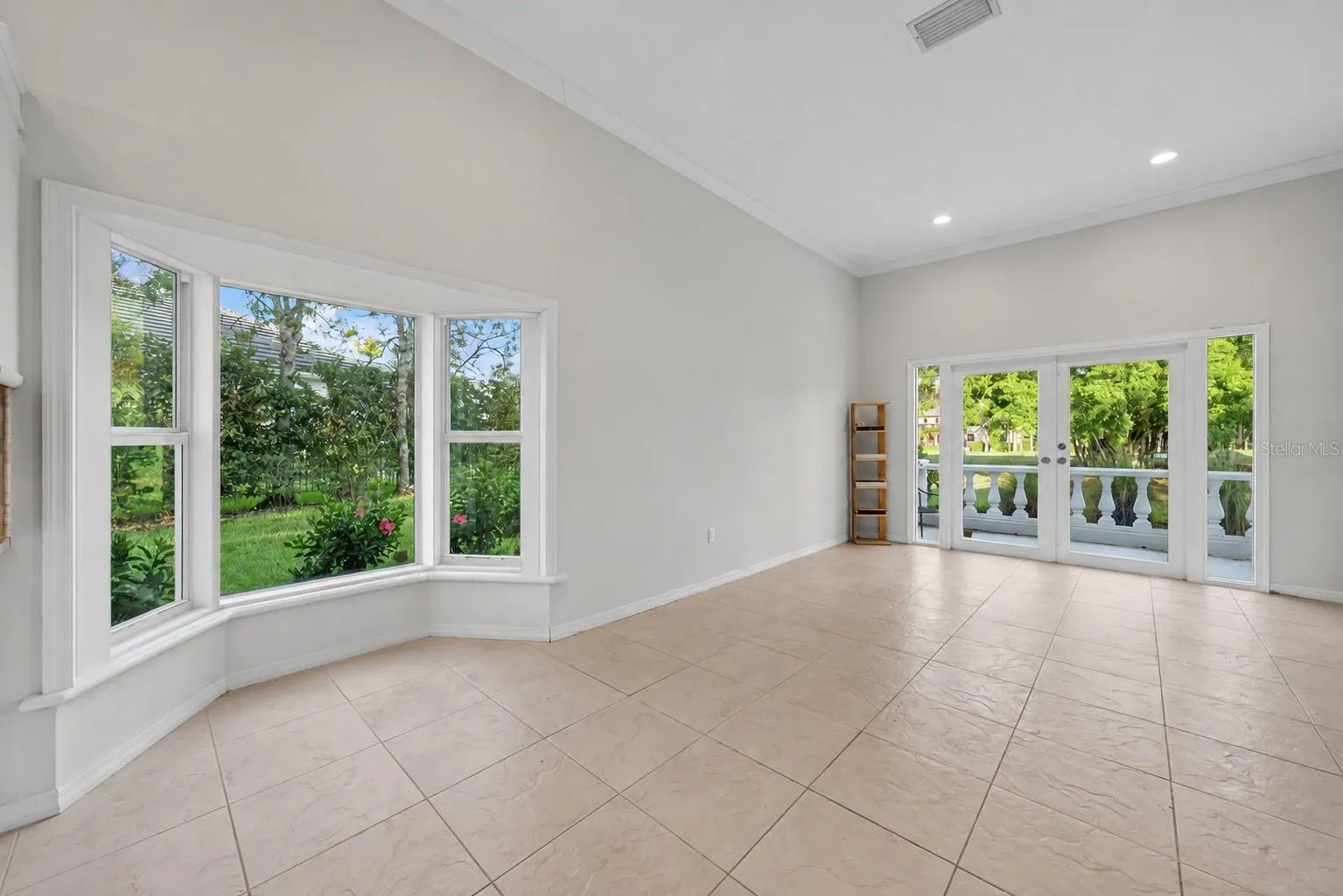 226 SAINT JAMES PARK