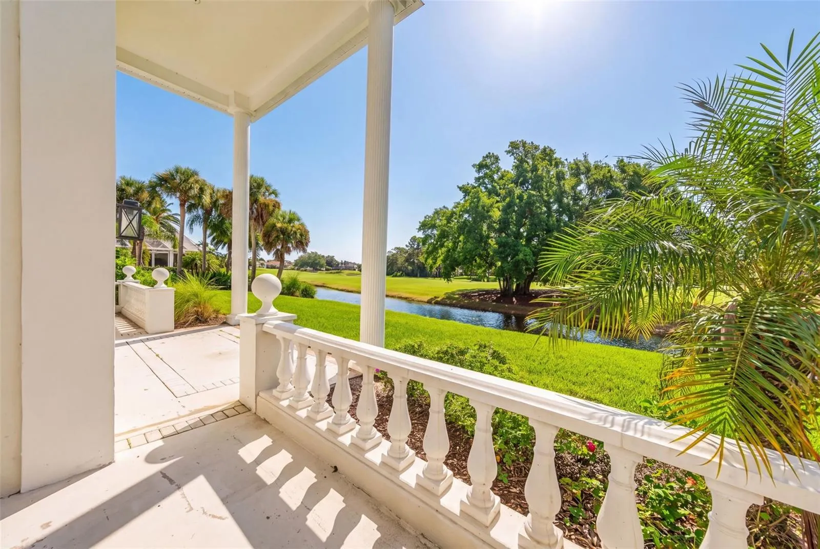 226 SAINT JAMES PARK