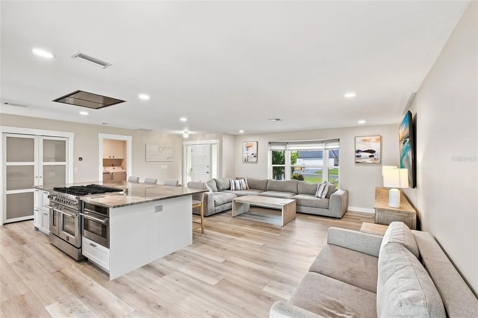302 DEGAS DR