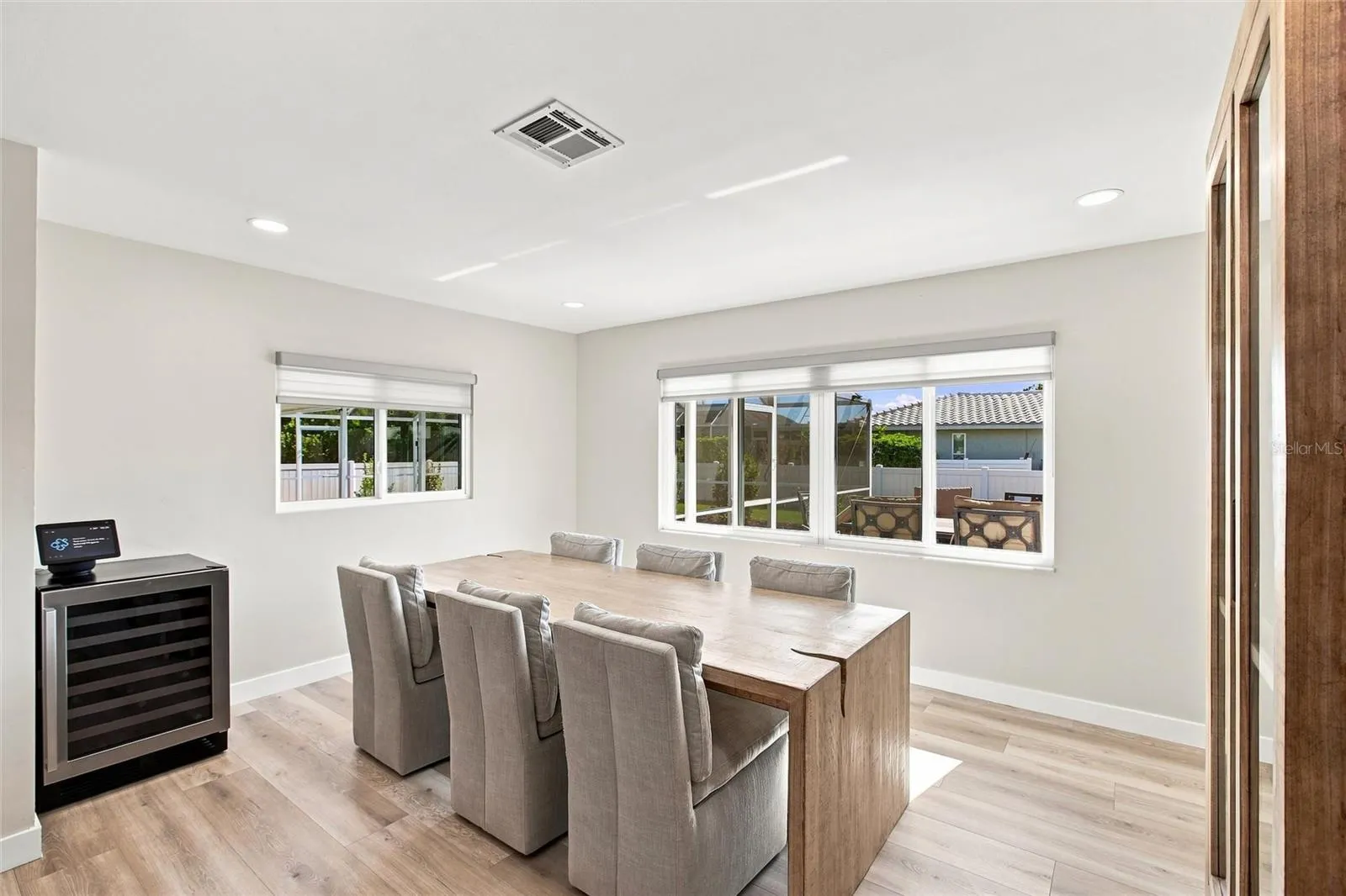 302 DEGAS DR
