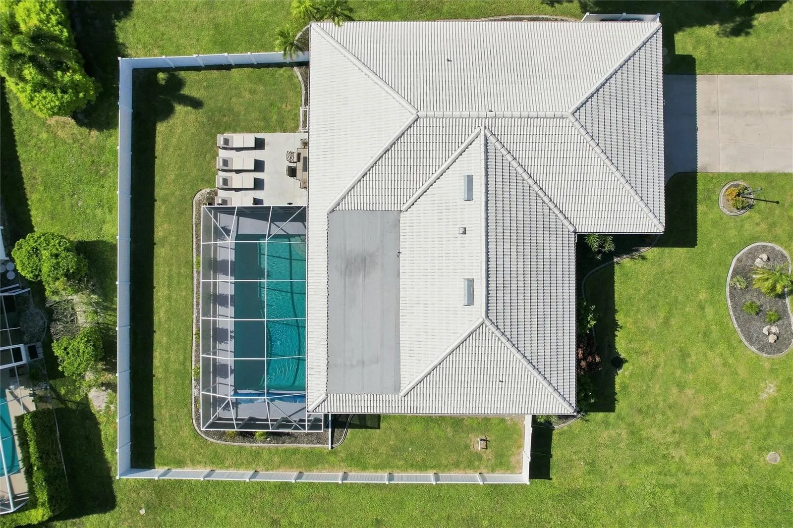 302 DEGAS DR