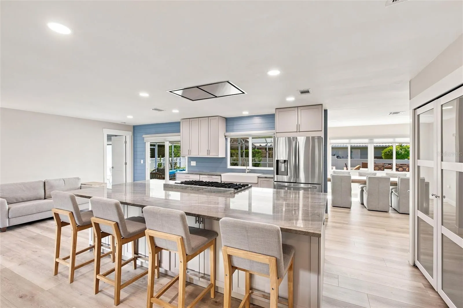 302 DEGAS DR