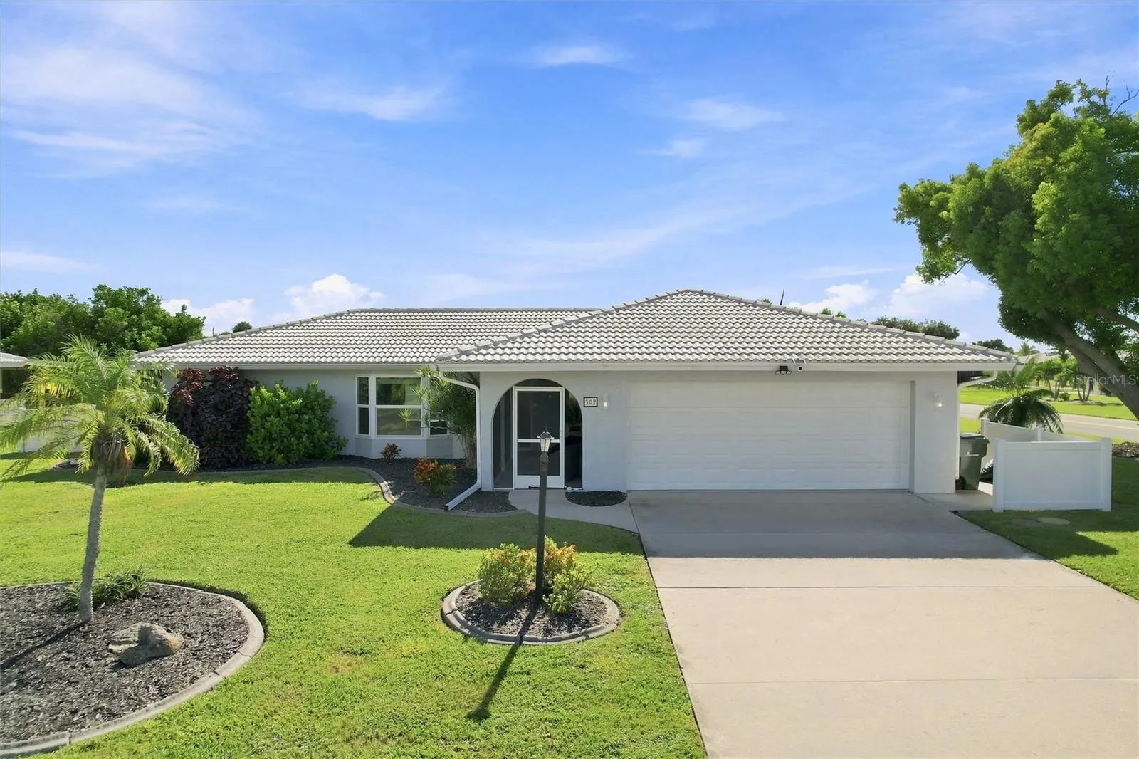 302 DEGAS DR