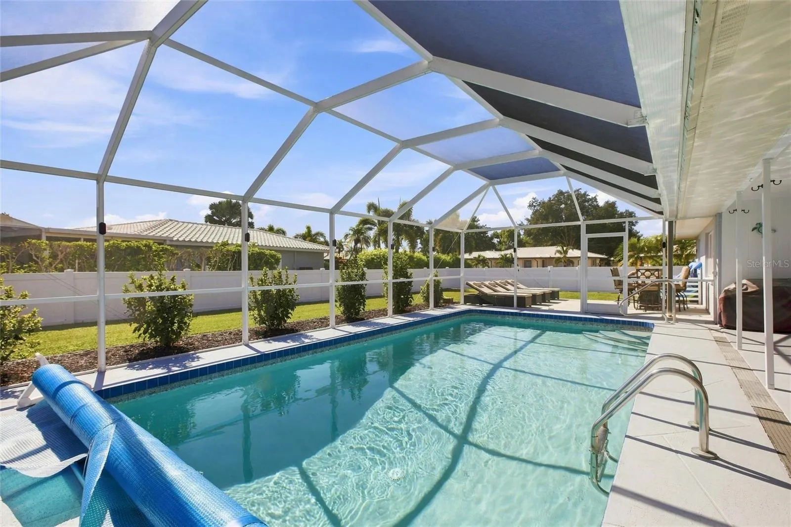 302 DEGAS DR