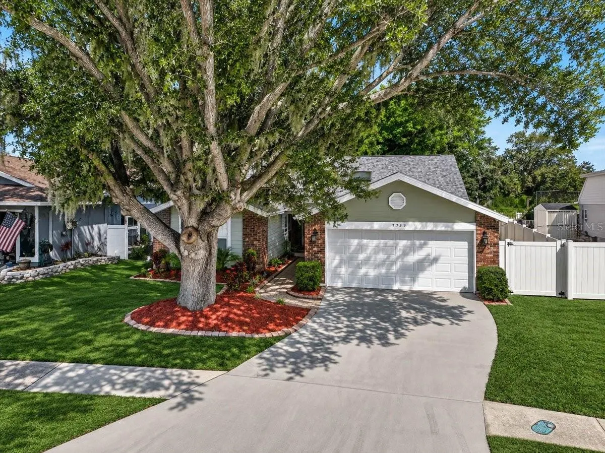 7739 33RD LN E