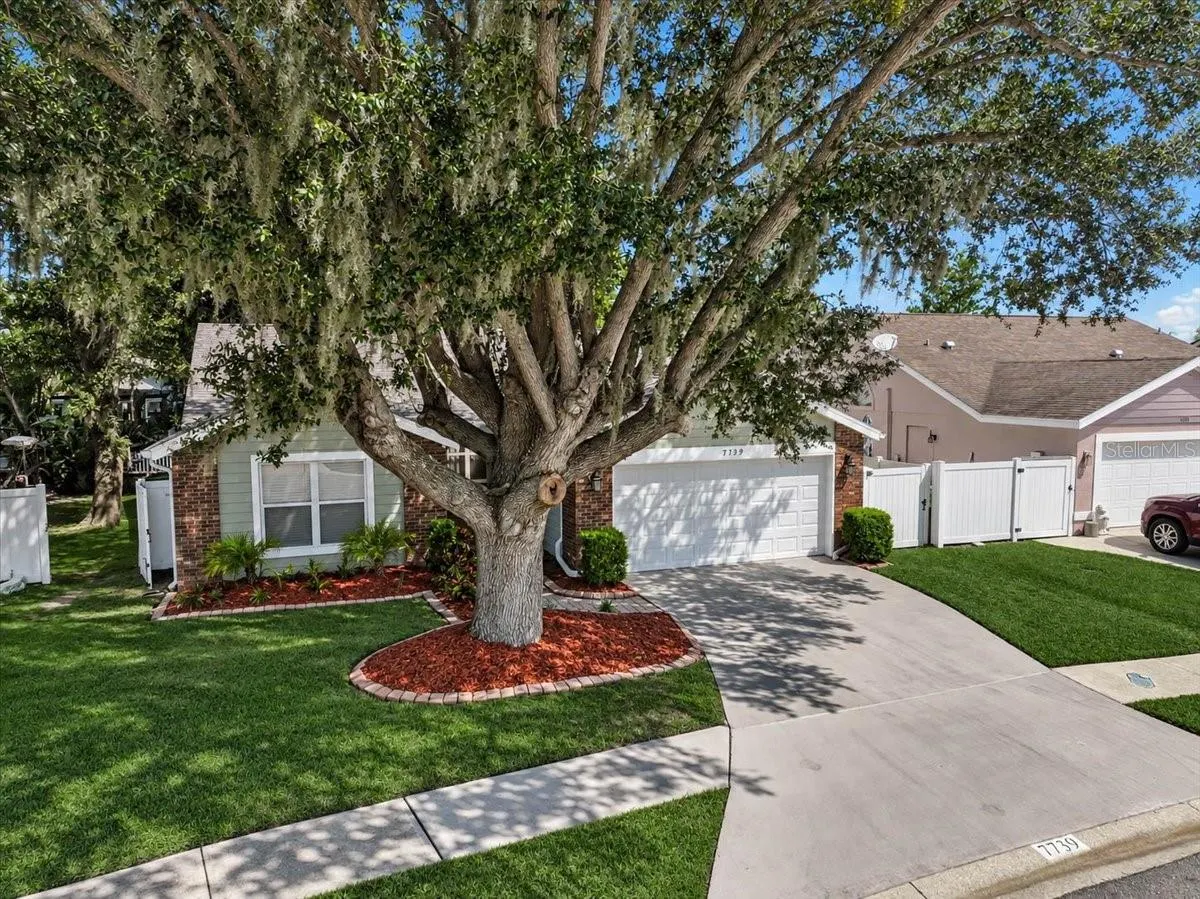 7739 33RD LN E