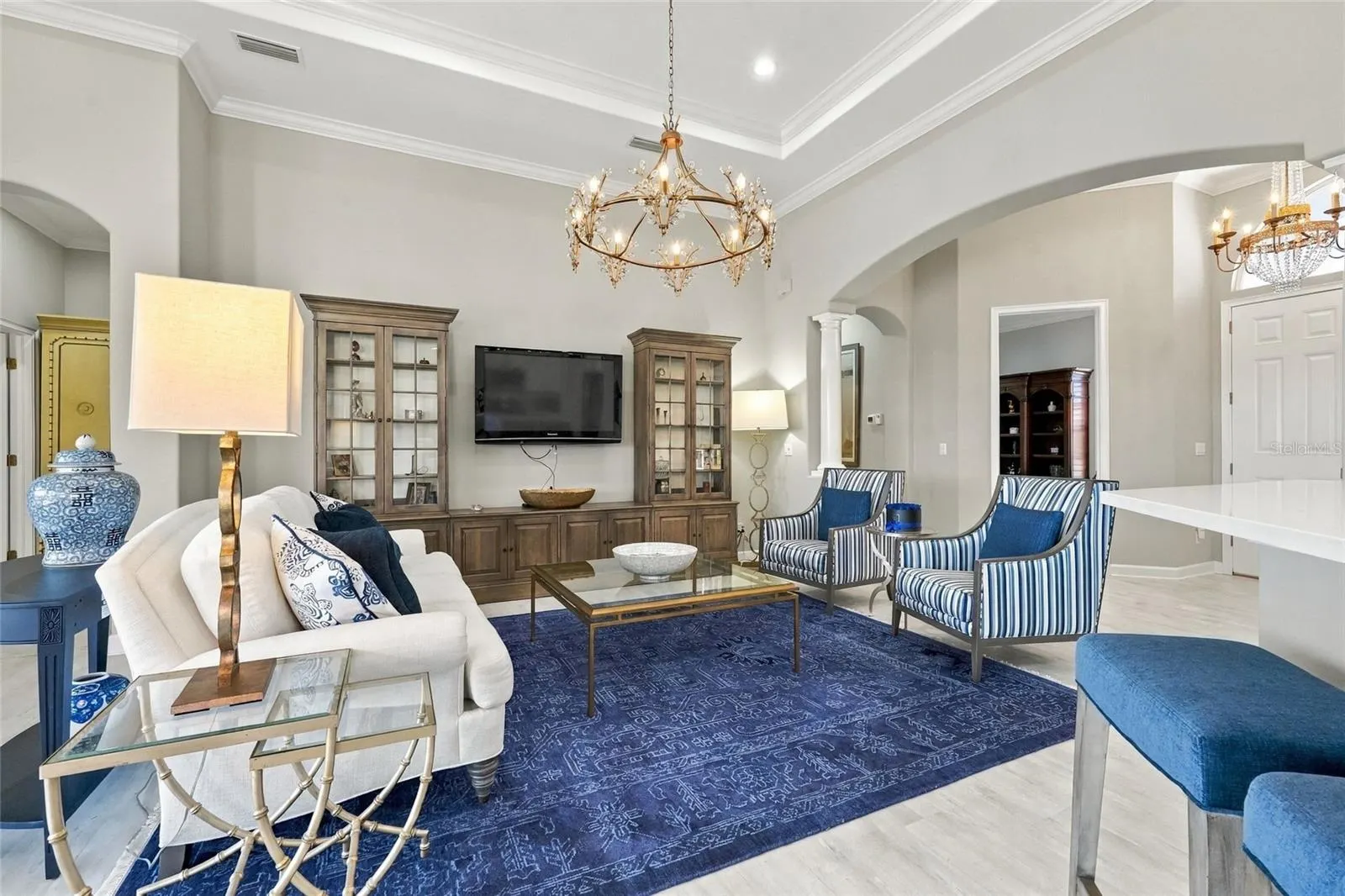 226 MONTELLUNA DR