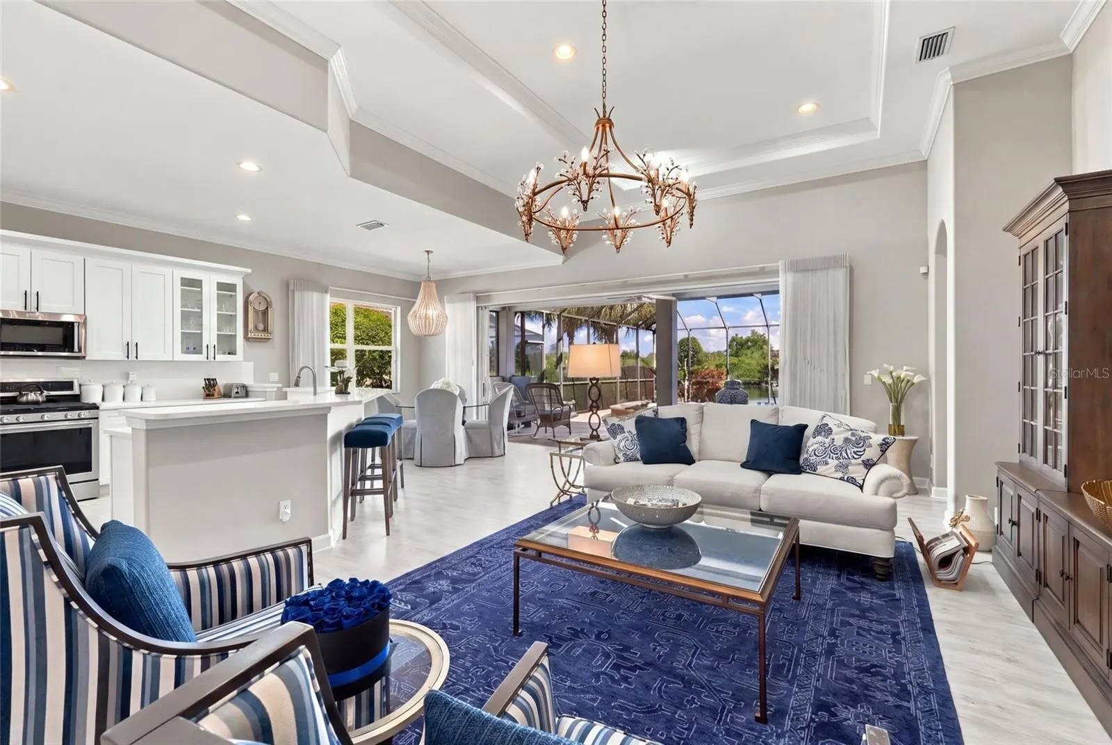 226 MONTELLUNA DR