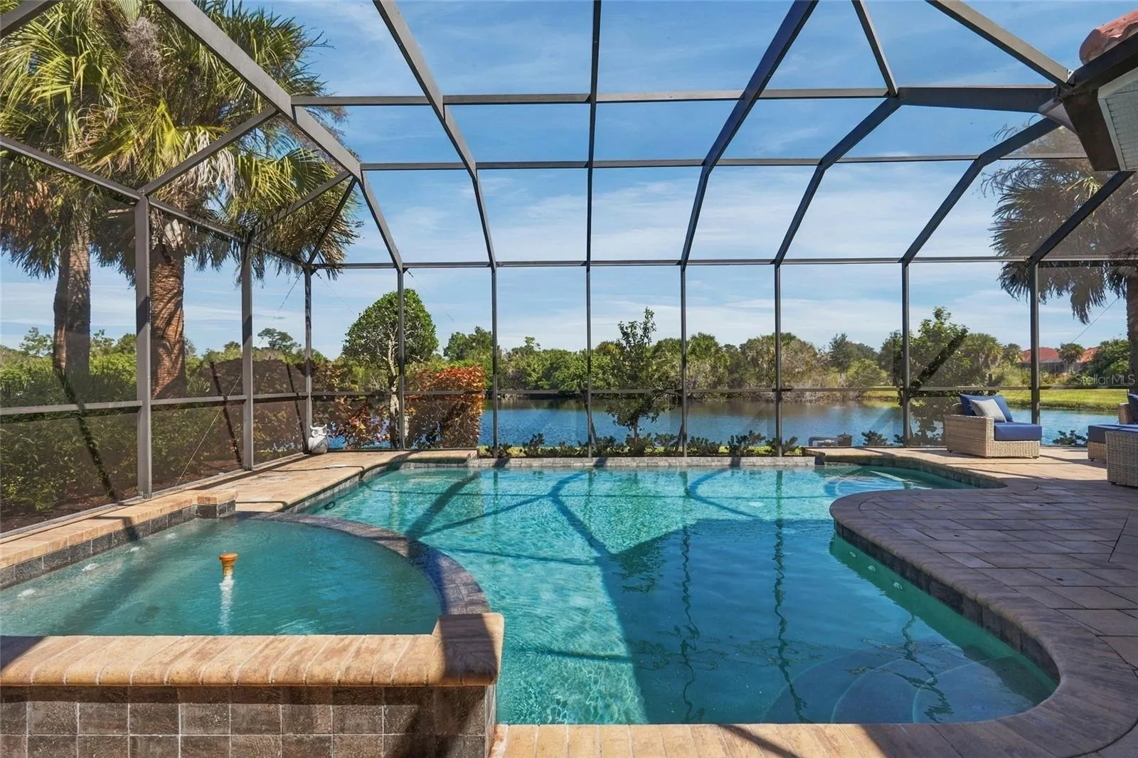 226 MONTELLUNA DR