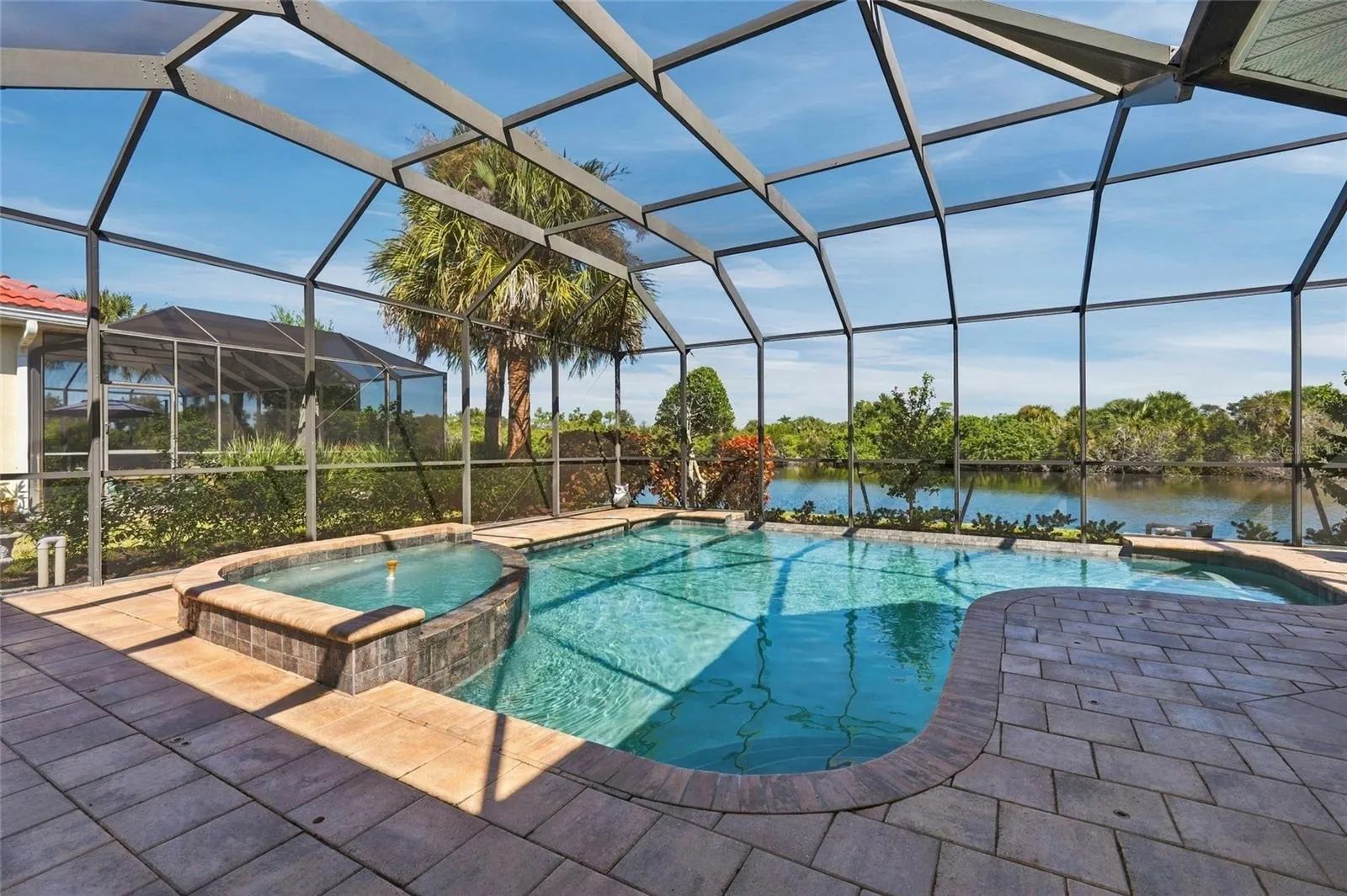 226 MONTELLUNA DR