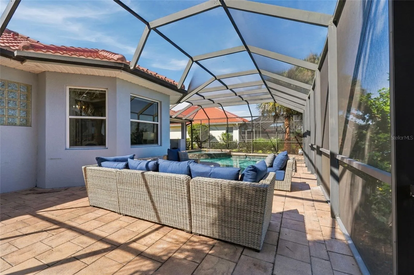 226 MONTELLUNA DR
