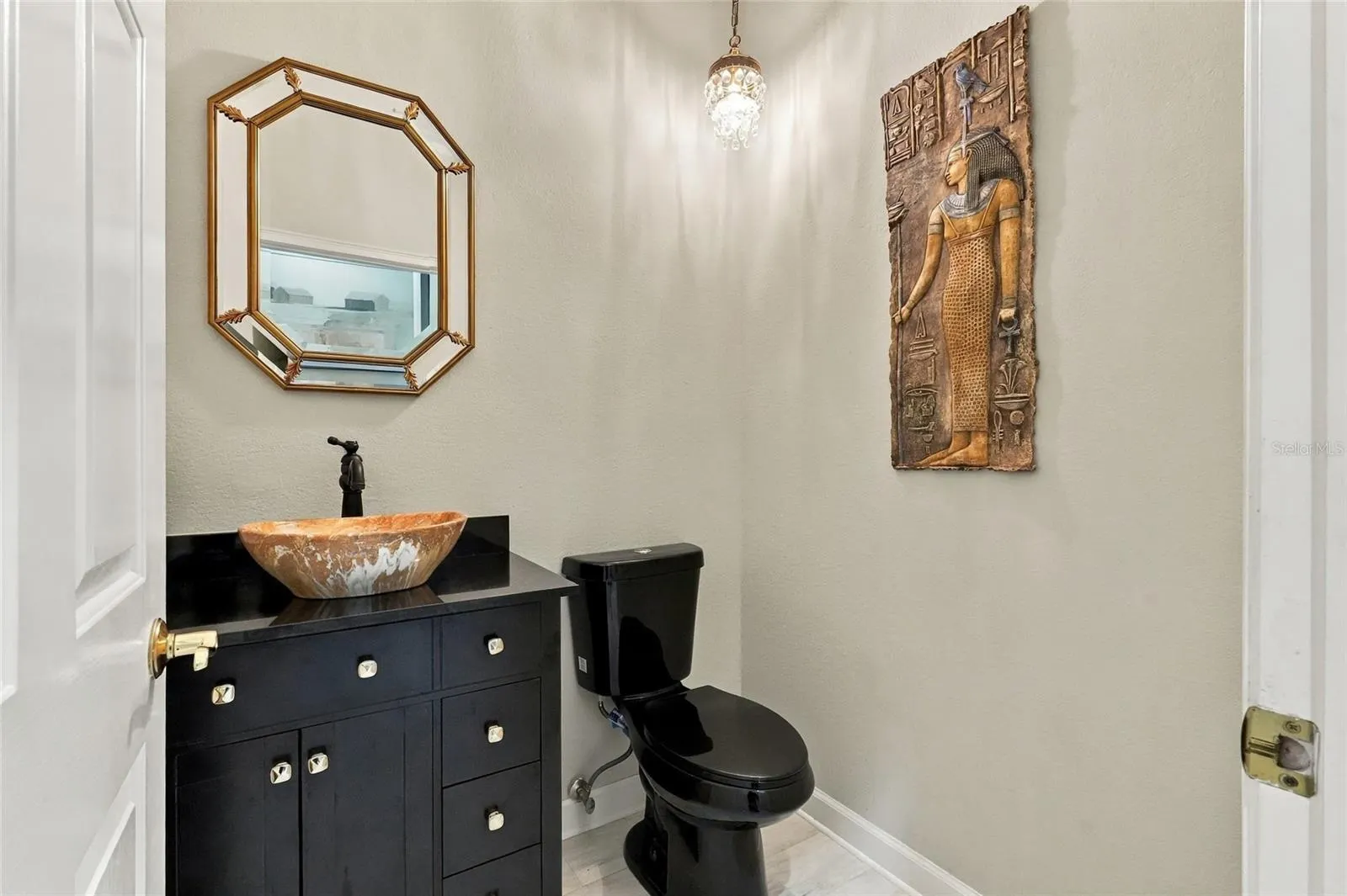 226 MONTELLUNA DR