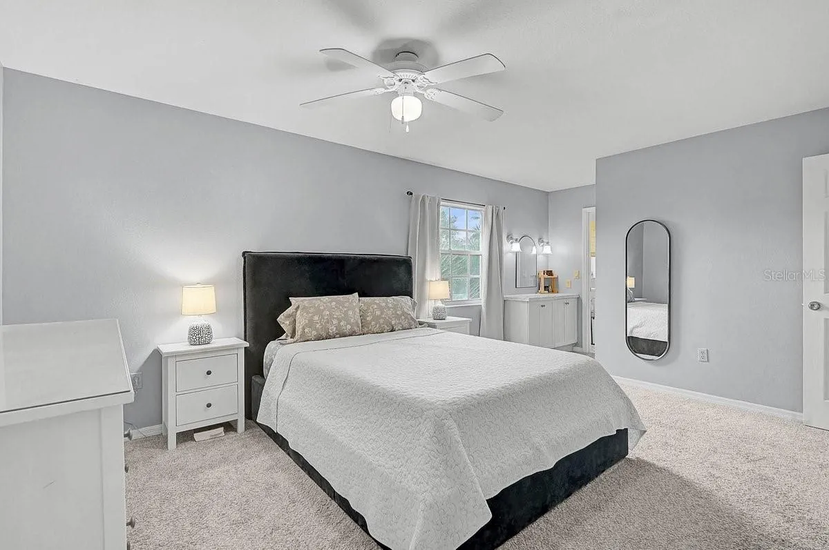 1113 DERIAN PL