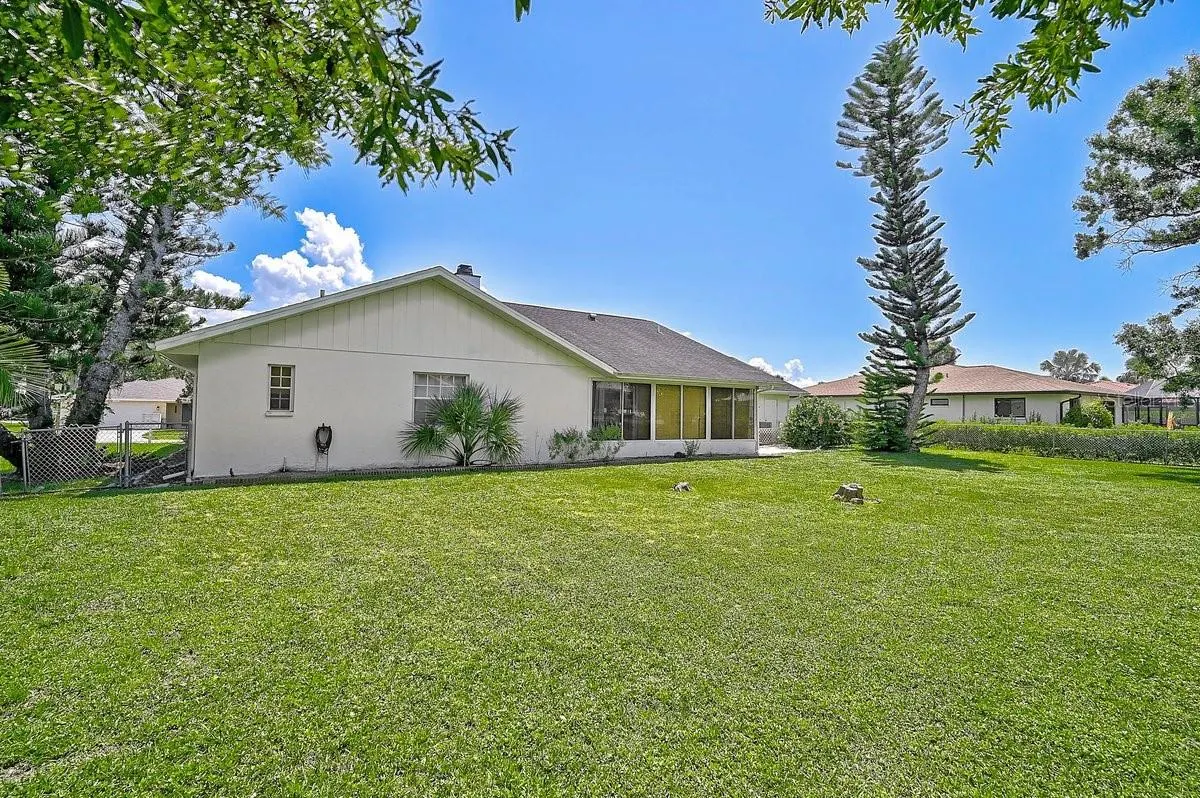 1113 DERIAN PL