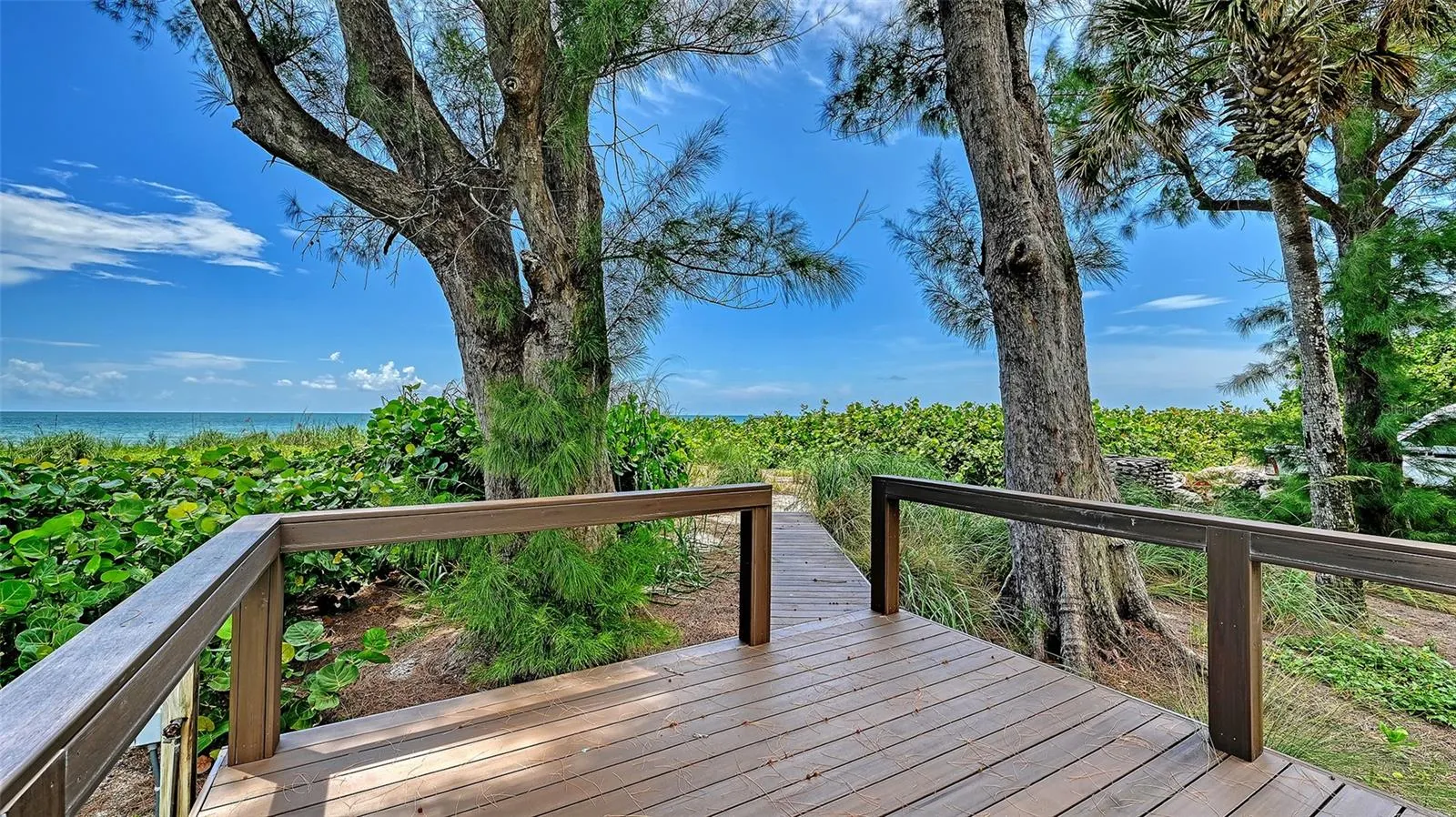 1216 N CASEY KEY RD