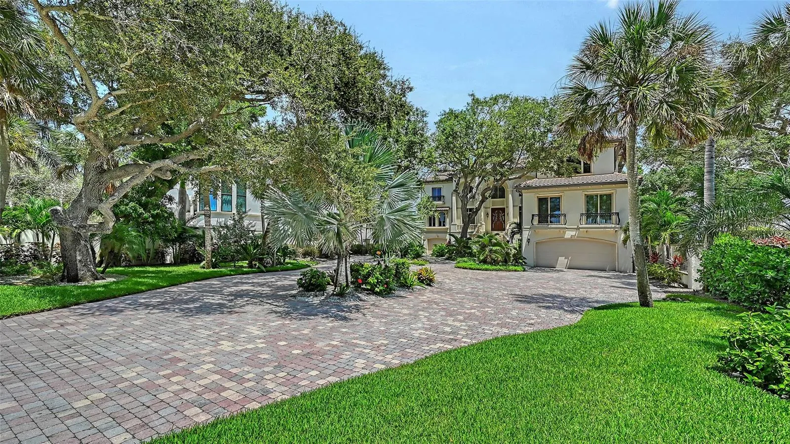 1216 N CASEY KEY RD