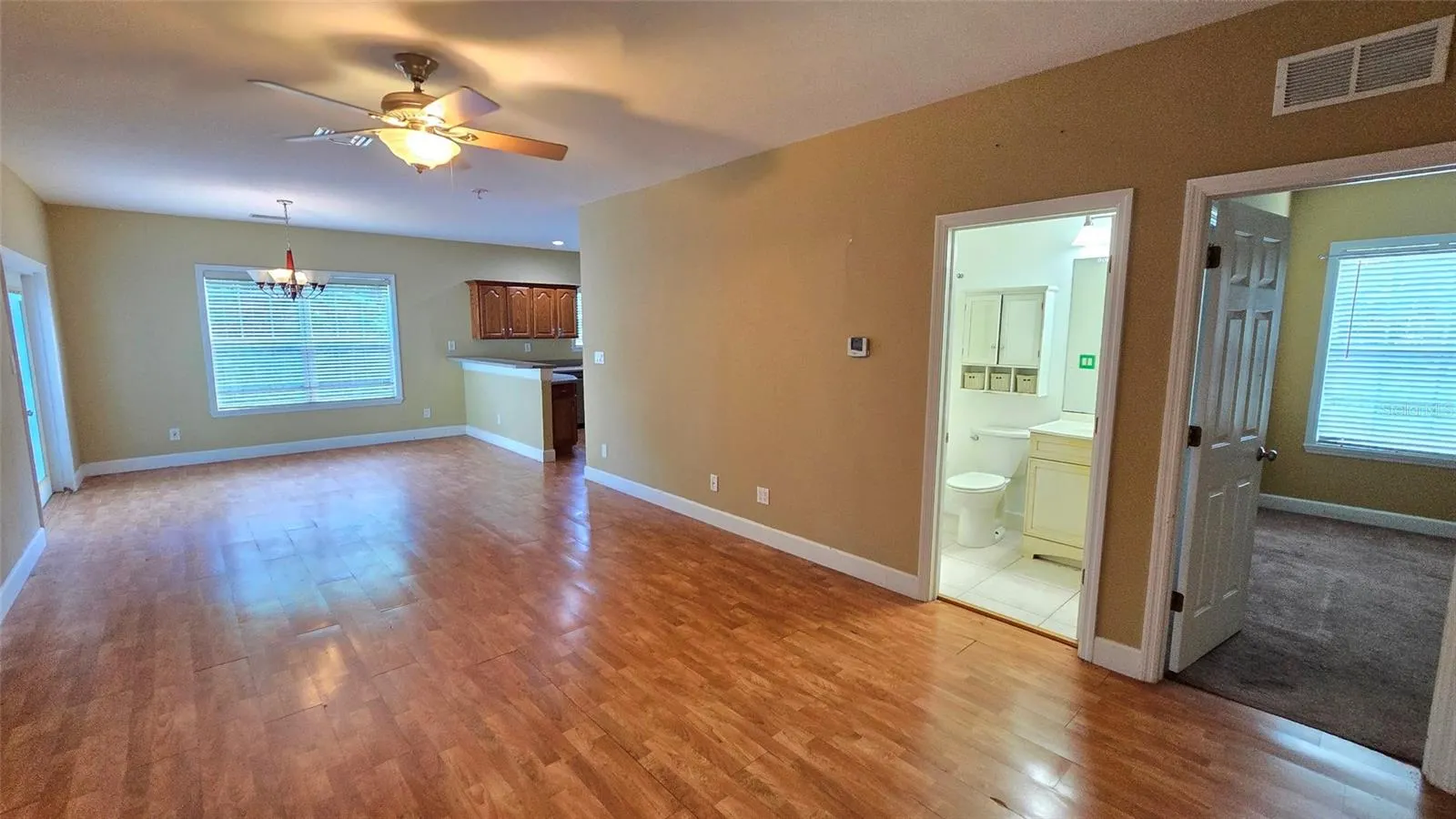 1227 MANGROVE LN