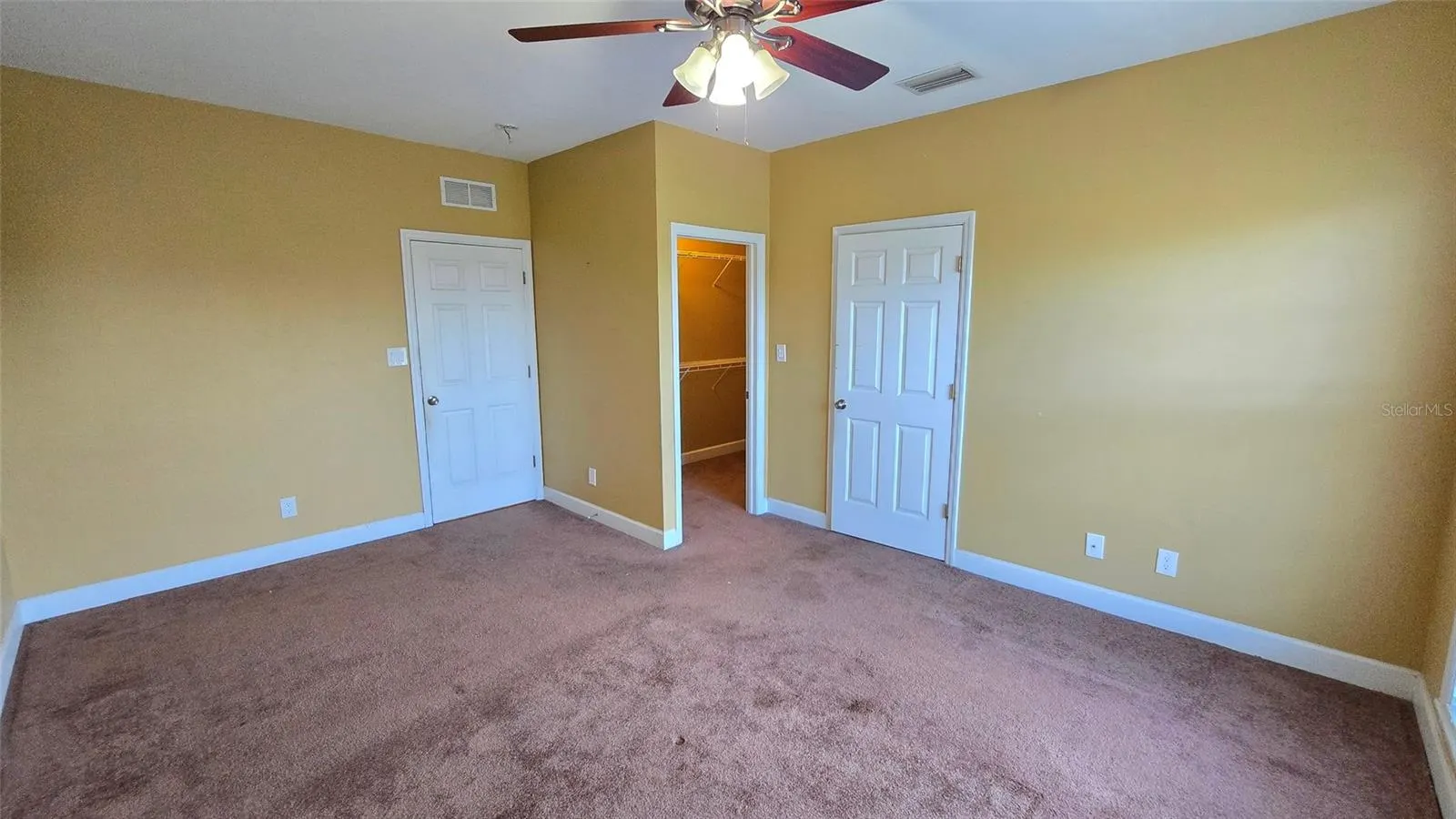 1227 MANGROVE LN