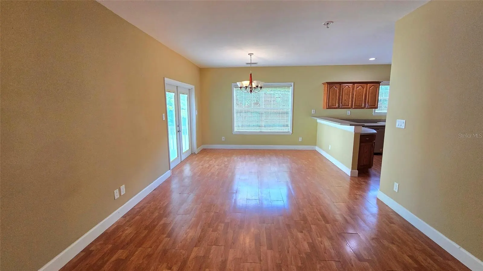 1227 MANGROVE LN