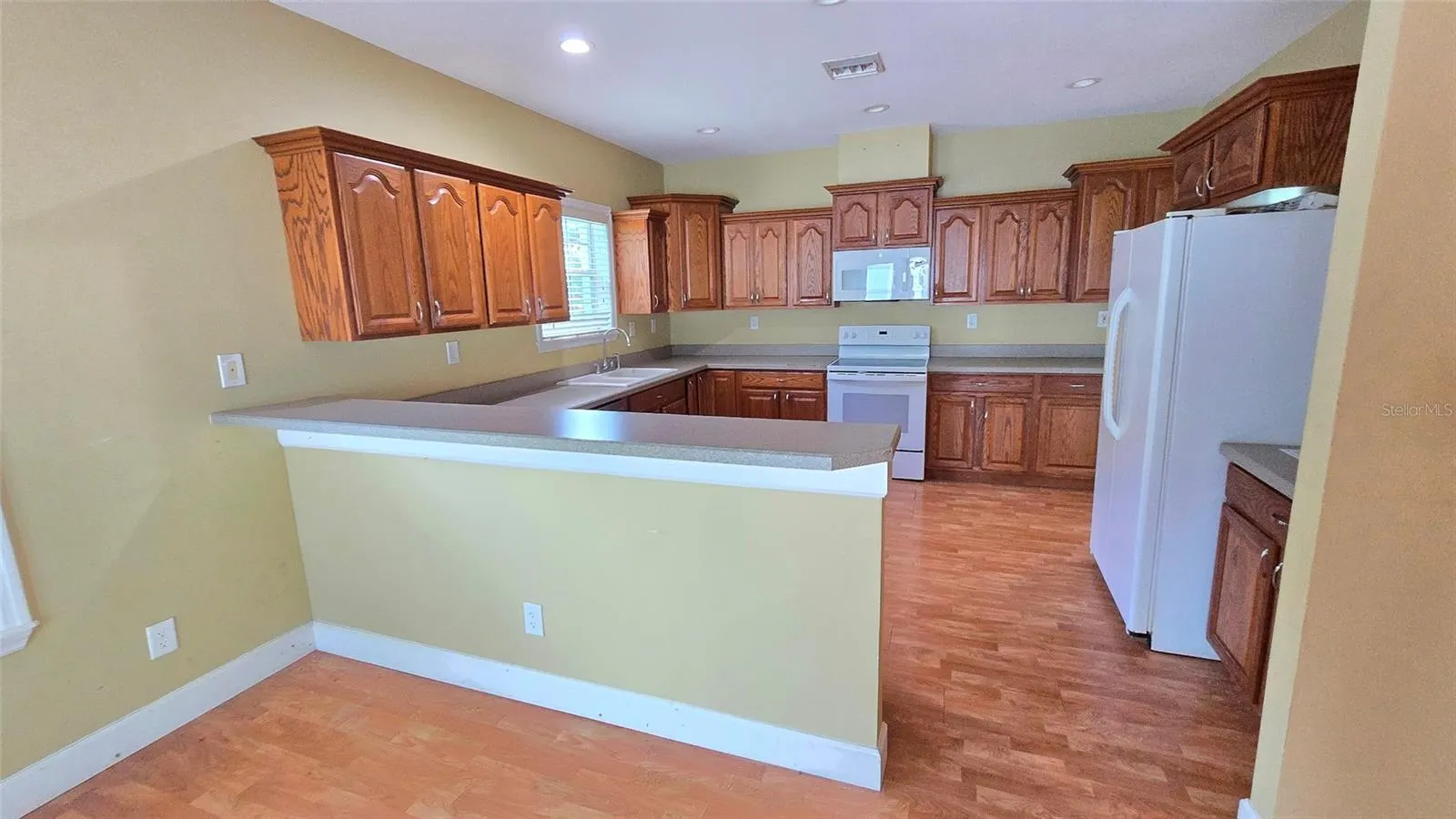 1227 MANGROVE LN