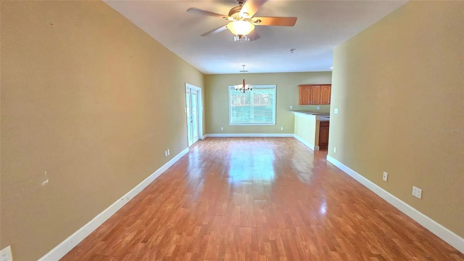1227 MANGROVE LN