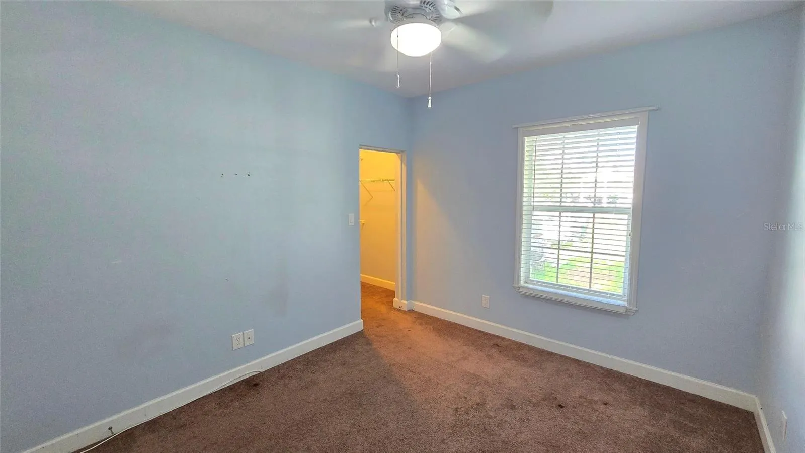 1227 MANGROVE LN