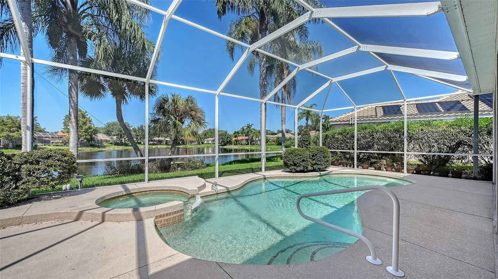 335 PARK TRACE BLVD