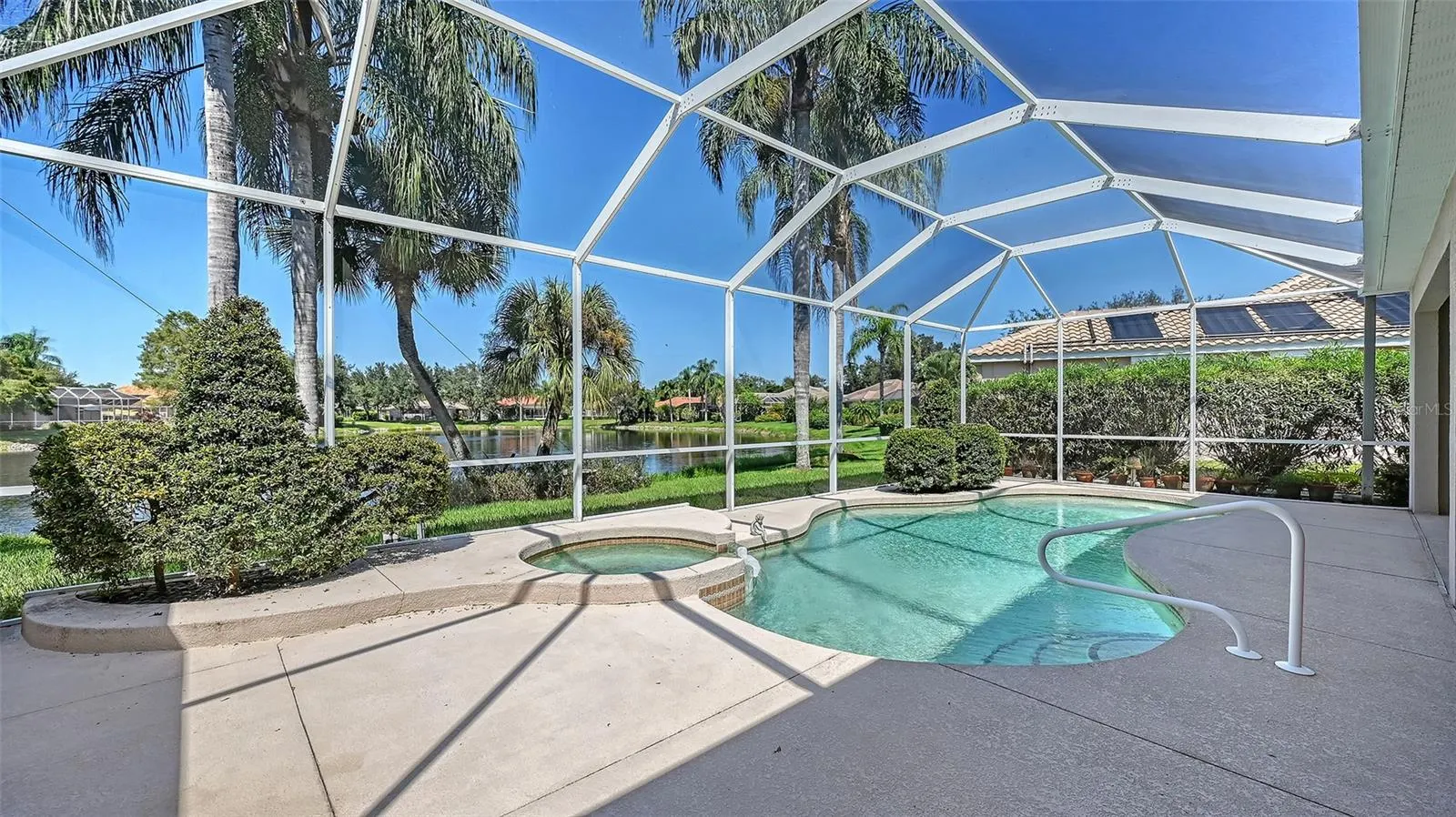 335 PARK TRACE BLVD