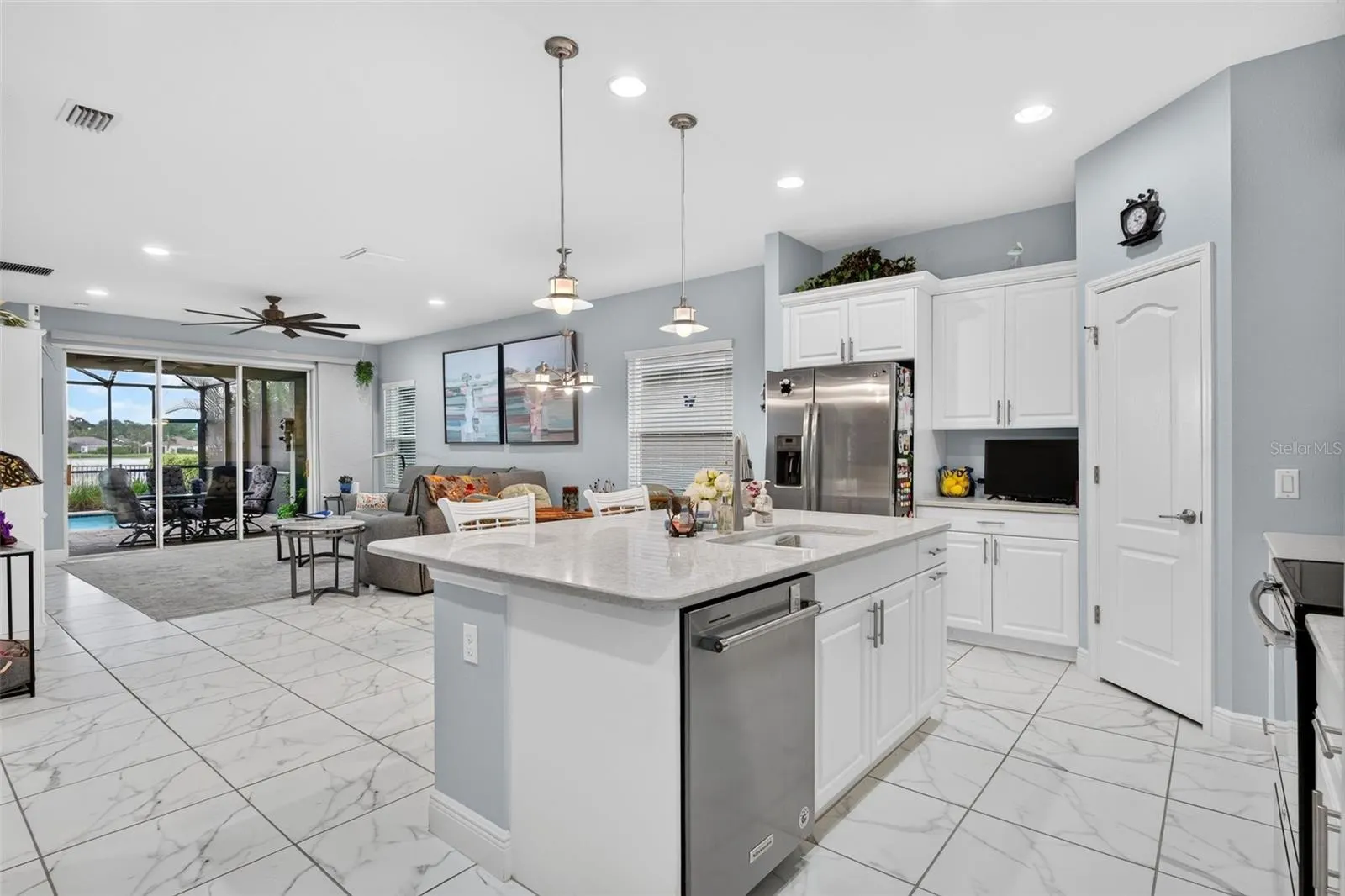 7735 RIDGELAKE CIR