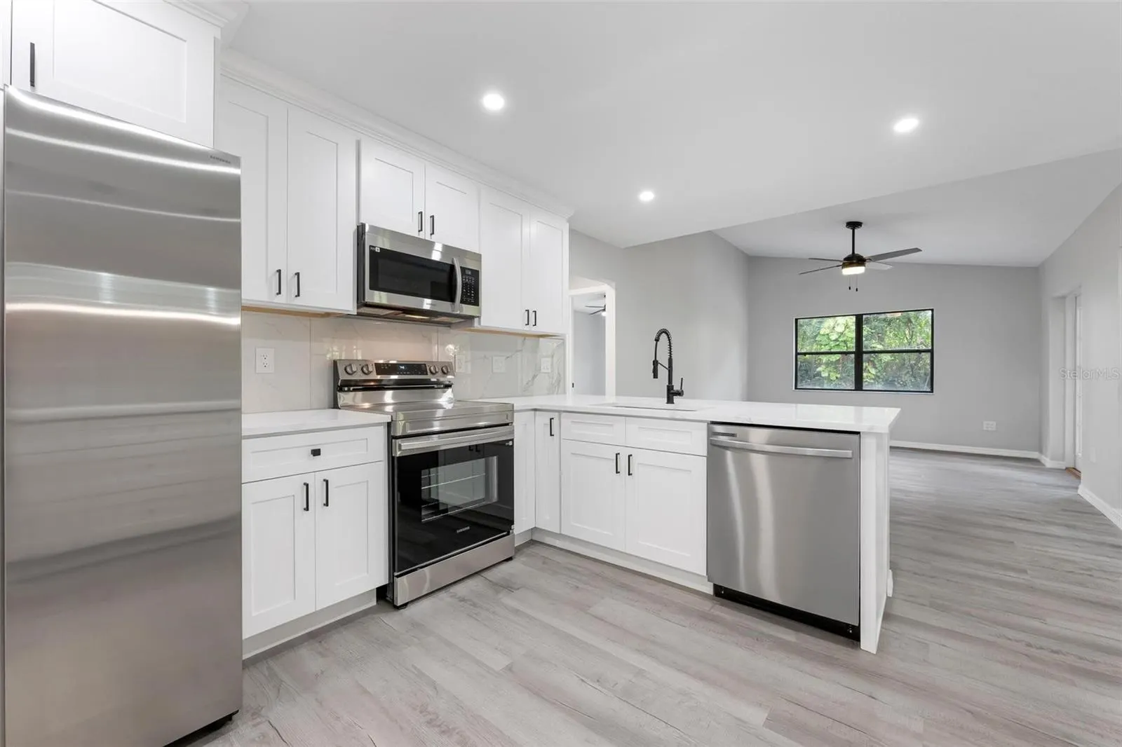 172 SHADY PINE LN