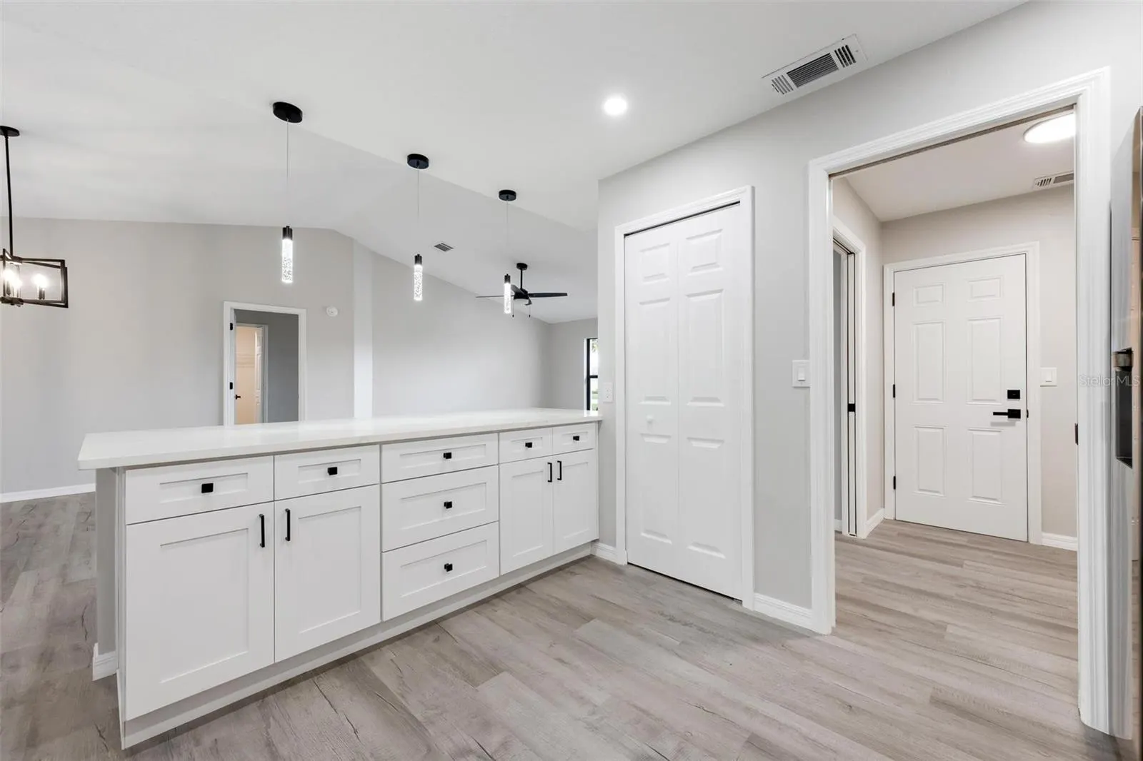 172 SHADY PINE LN