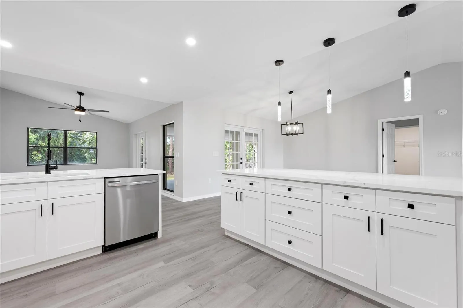172 SHADY PINE LN
