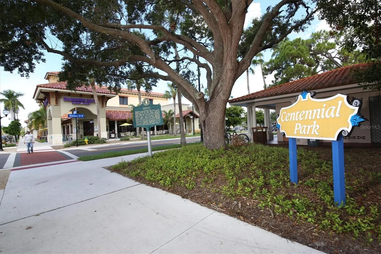 712 GRANADA AVE #2 #2