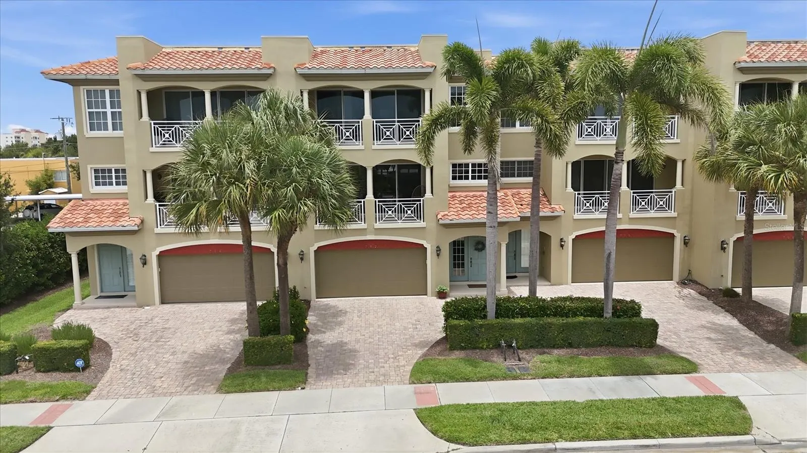 712 GRANADA AVE #2 #2