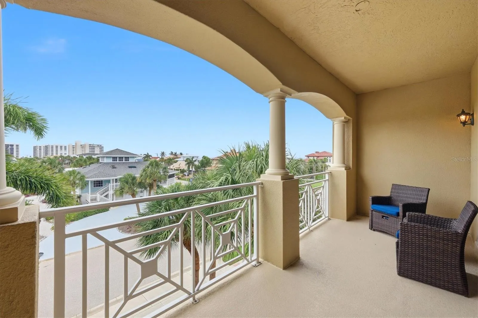 712 GRANADA AVE #2 #2