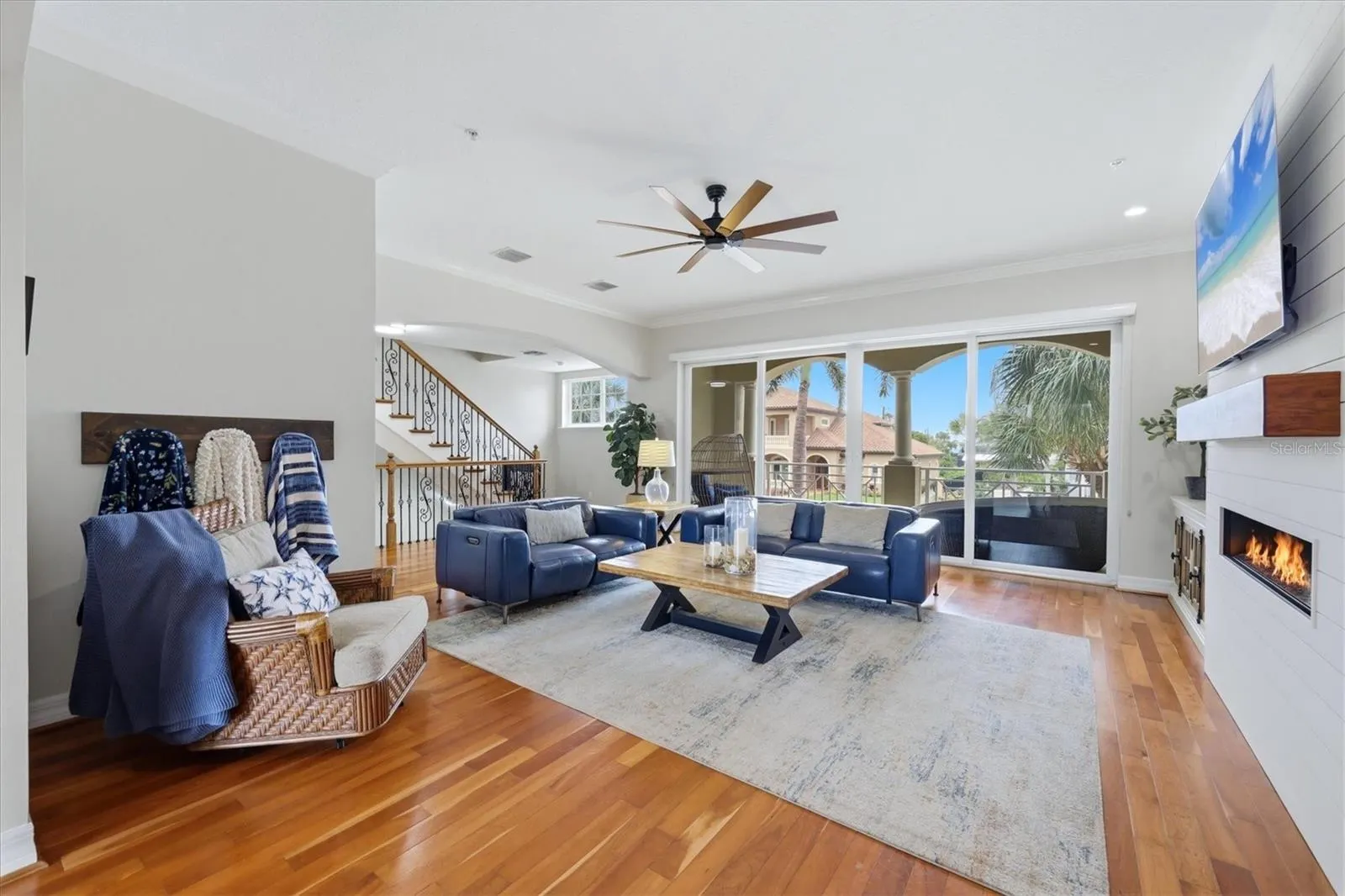 712 GRANADA AVE #2 #2