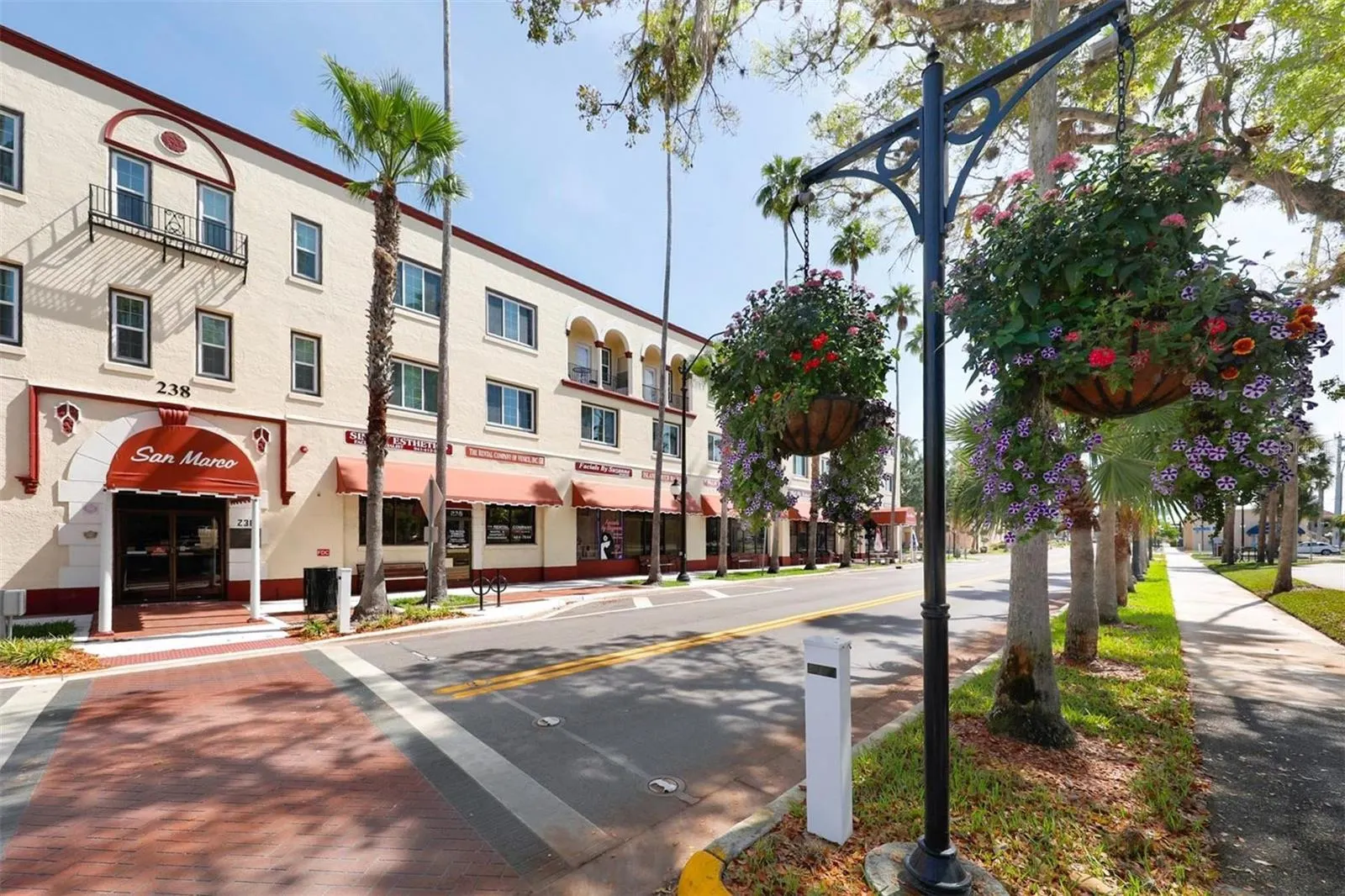 712 GRANADA AVE #2 #2