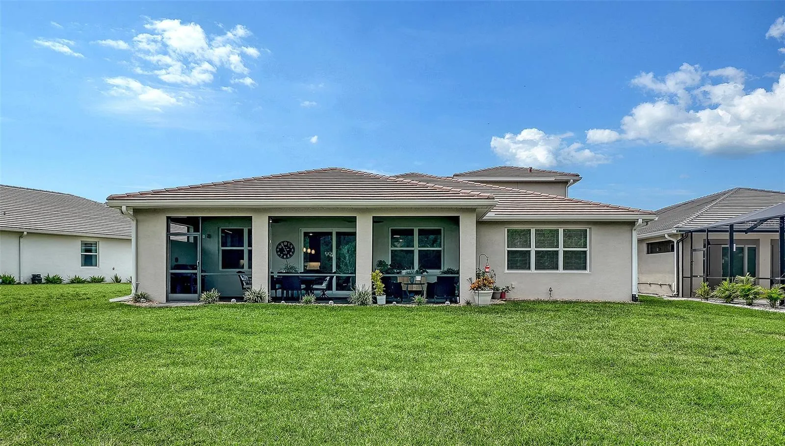 469 BANEBERRY CT