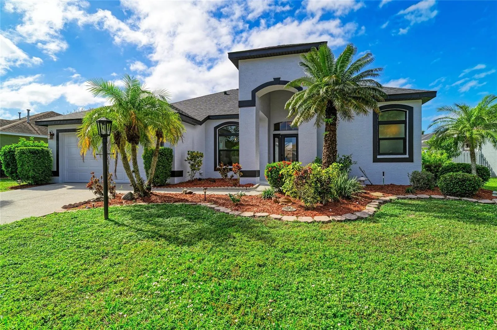 10554 OLD GROVE CIR