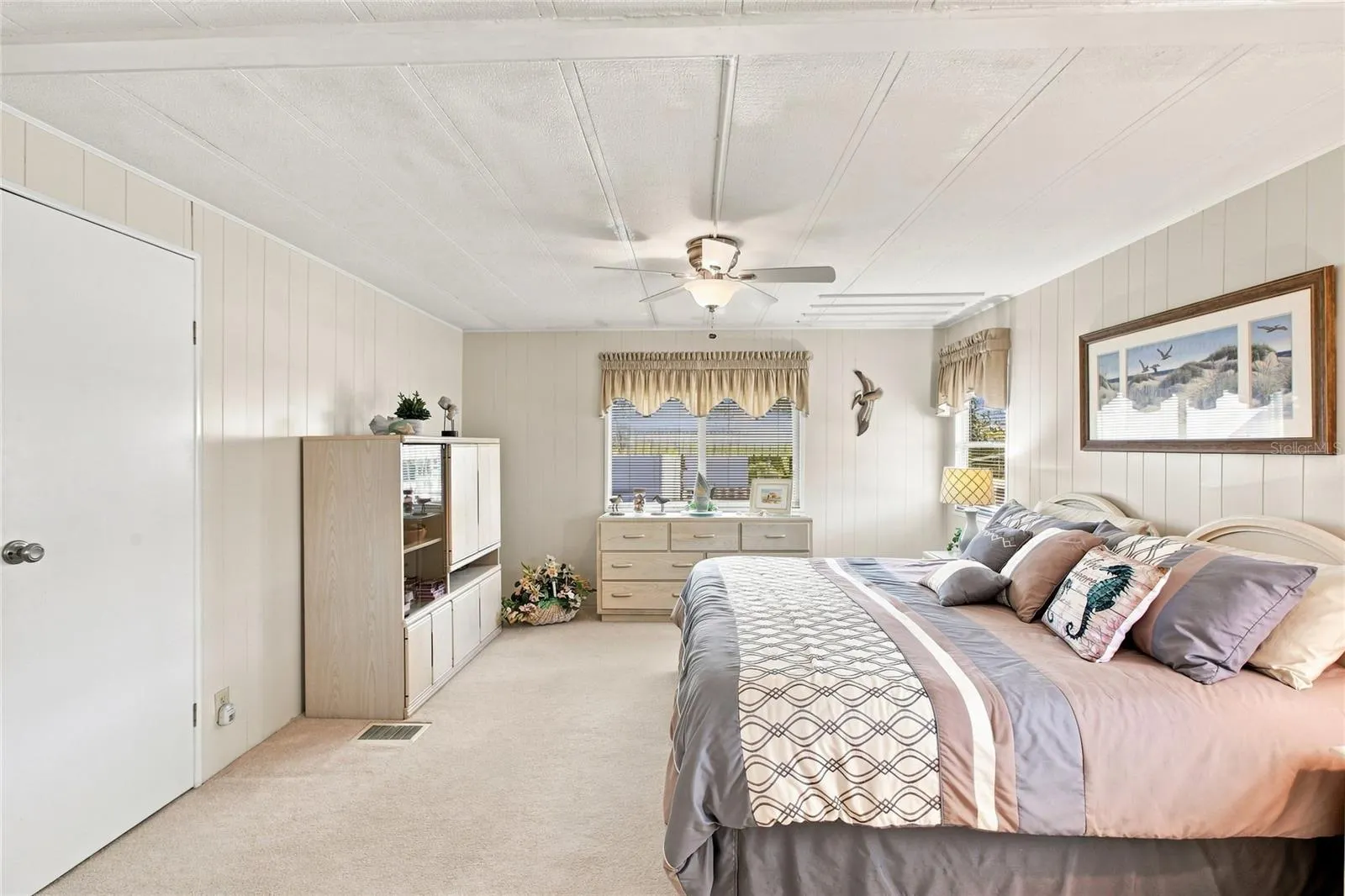 106 KING ARTHUR DR