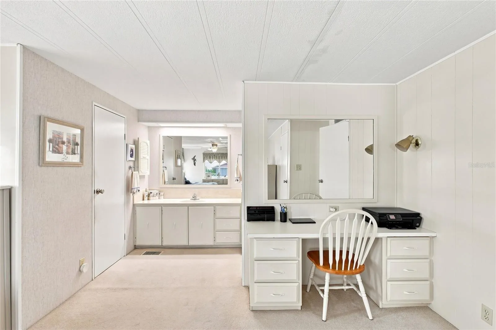 106 KING ARTHUR DR