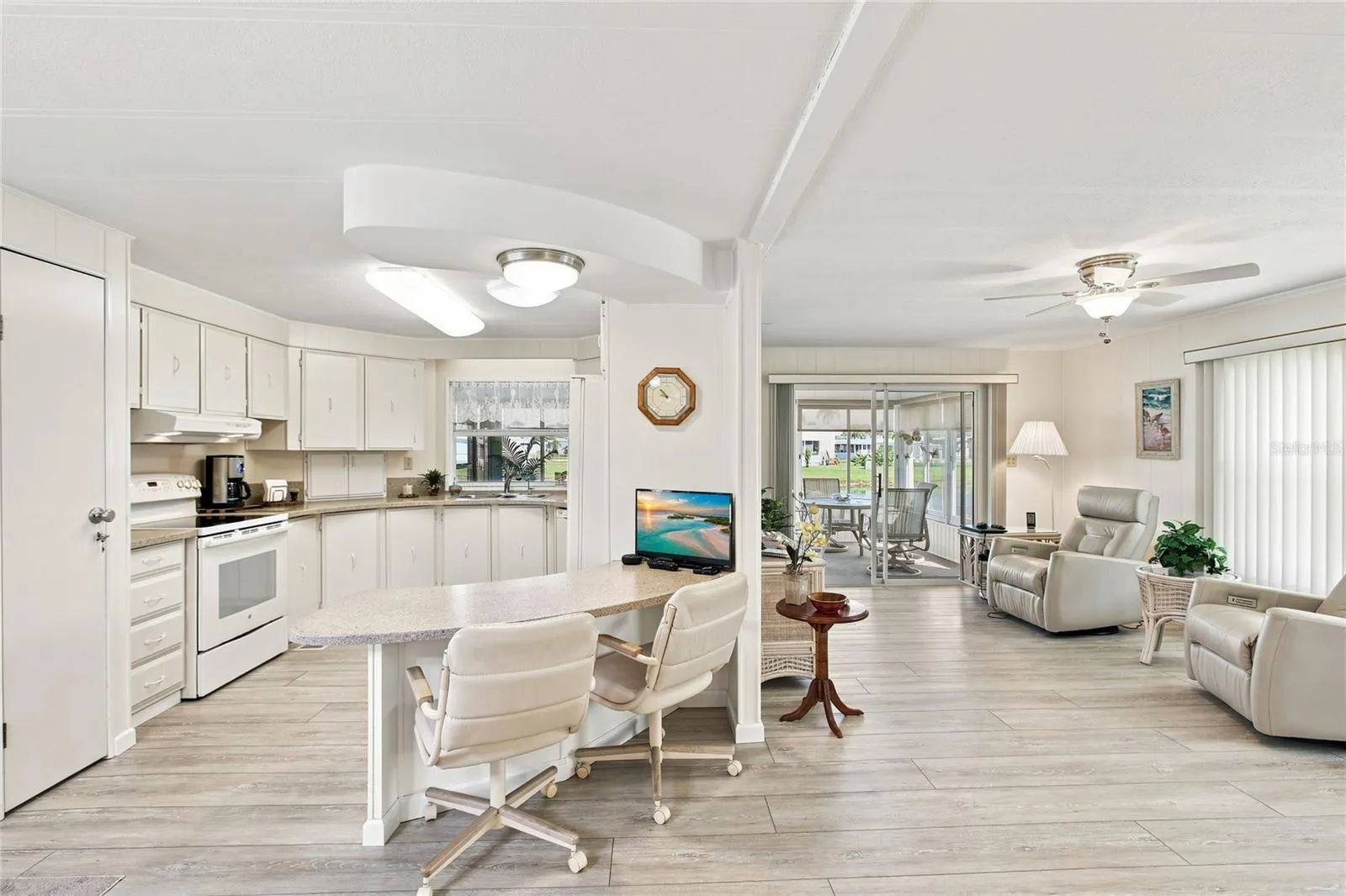106 KING ARTHUR DR